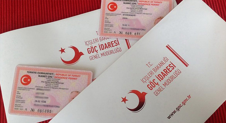 تصویر دو پاسپورت ترکیه